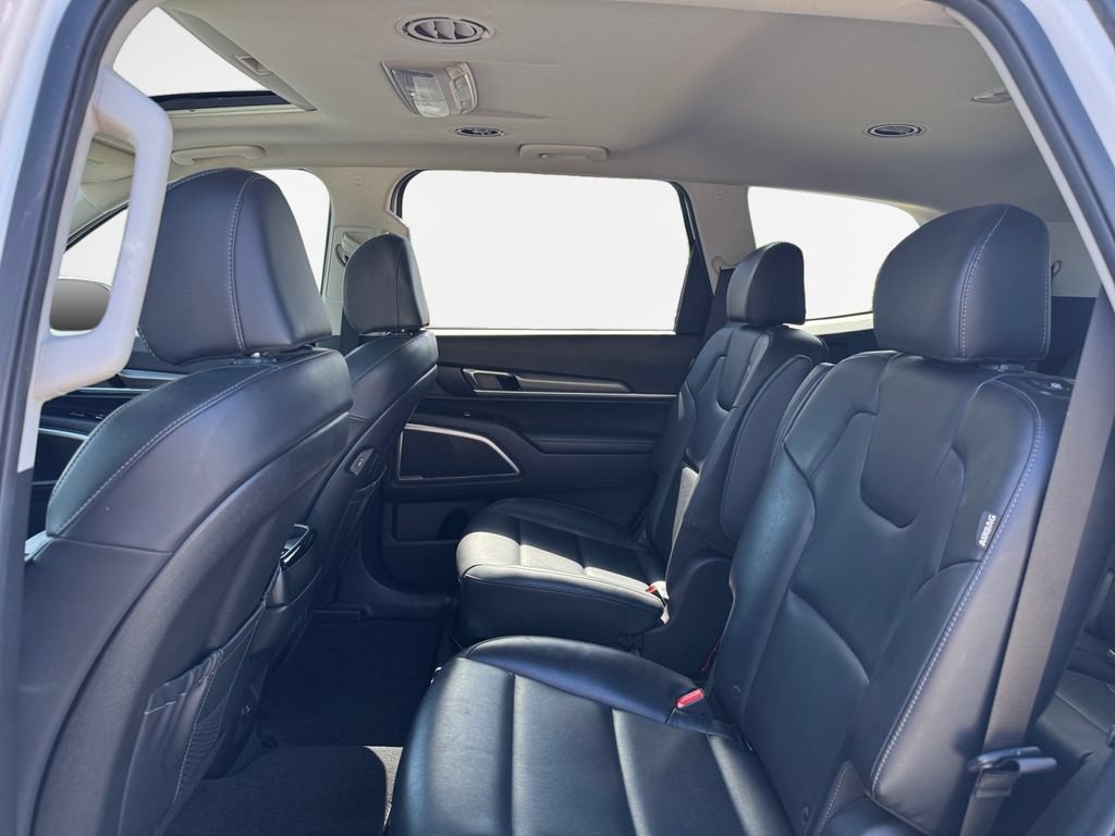 Certified 2024 Kia Telluride S w/ S Sunroof Package AWD/4WD image 24