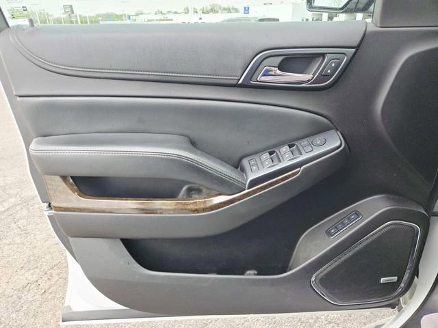 Used 2015 Chevrolet Suburban LT image 12