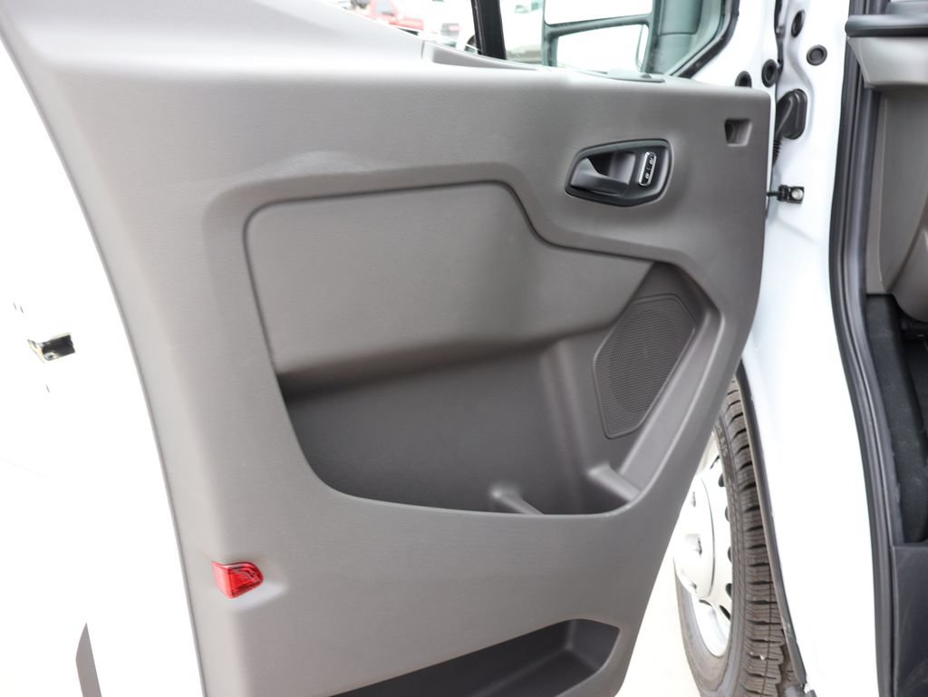 New 2026 Ford Transit 150 148 Medium Roof AWD image 16