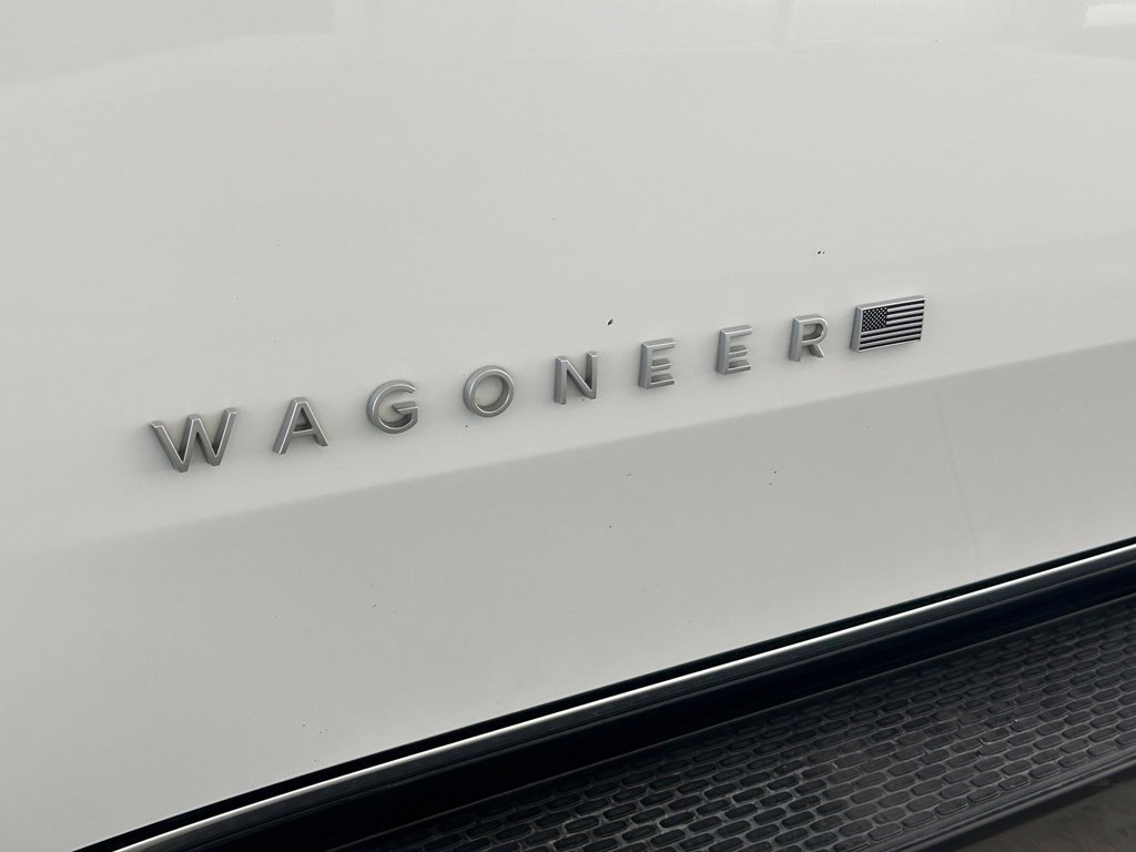 Used 2025 Jeep Wagoneer Series II AWD/4WD image 16