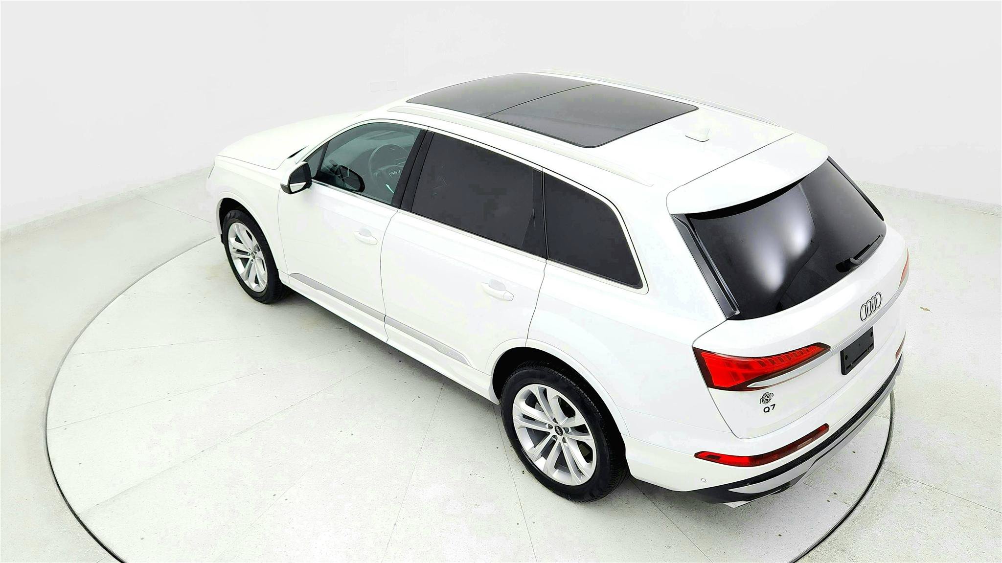 Used 2025 Audi Q7 3.0T Premium Plus AWD/4WD image 15