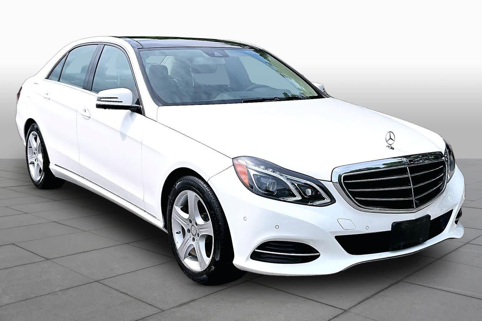 Used 2014 Mercedes-Benz E 350 4MATIC Sedan image 3