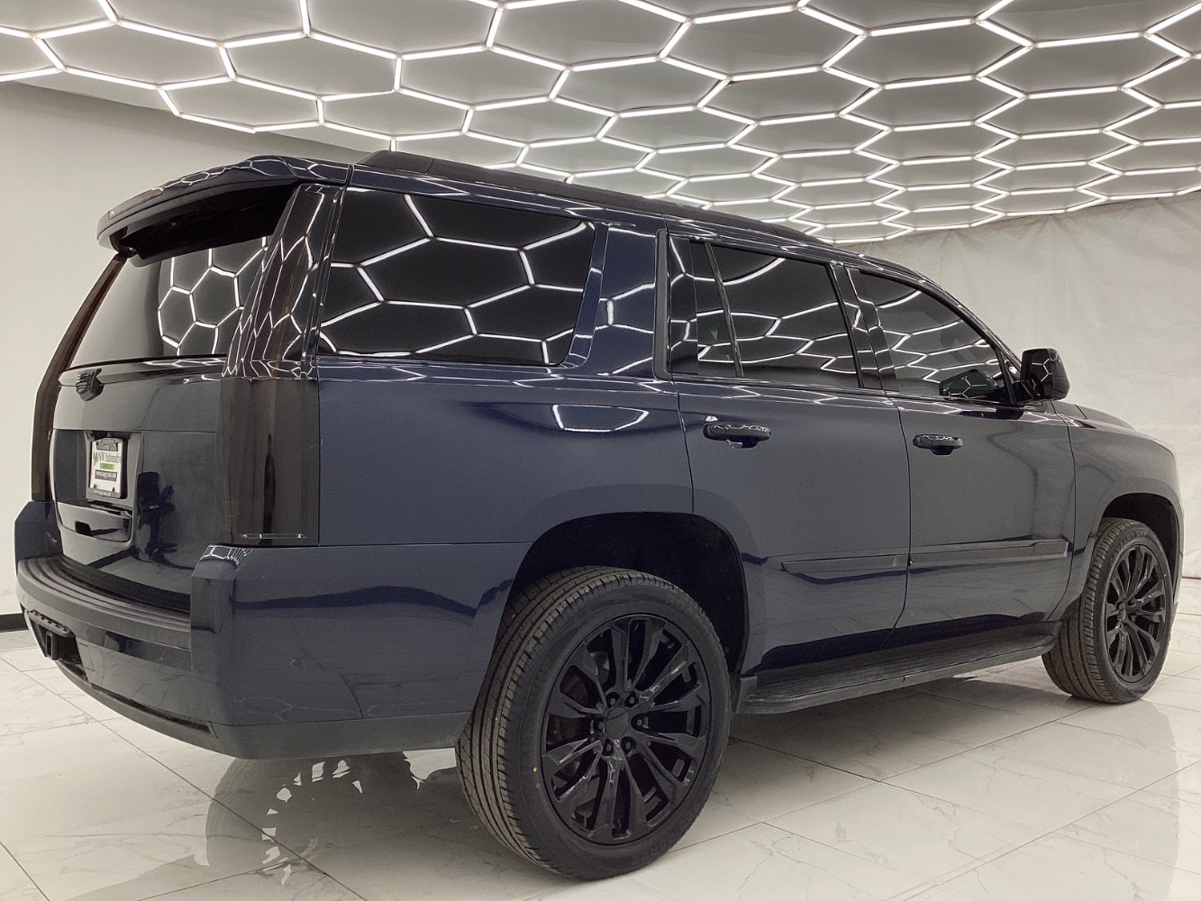 Used 2020 Cadillac Escalade Luxury image 11