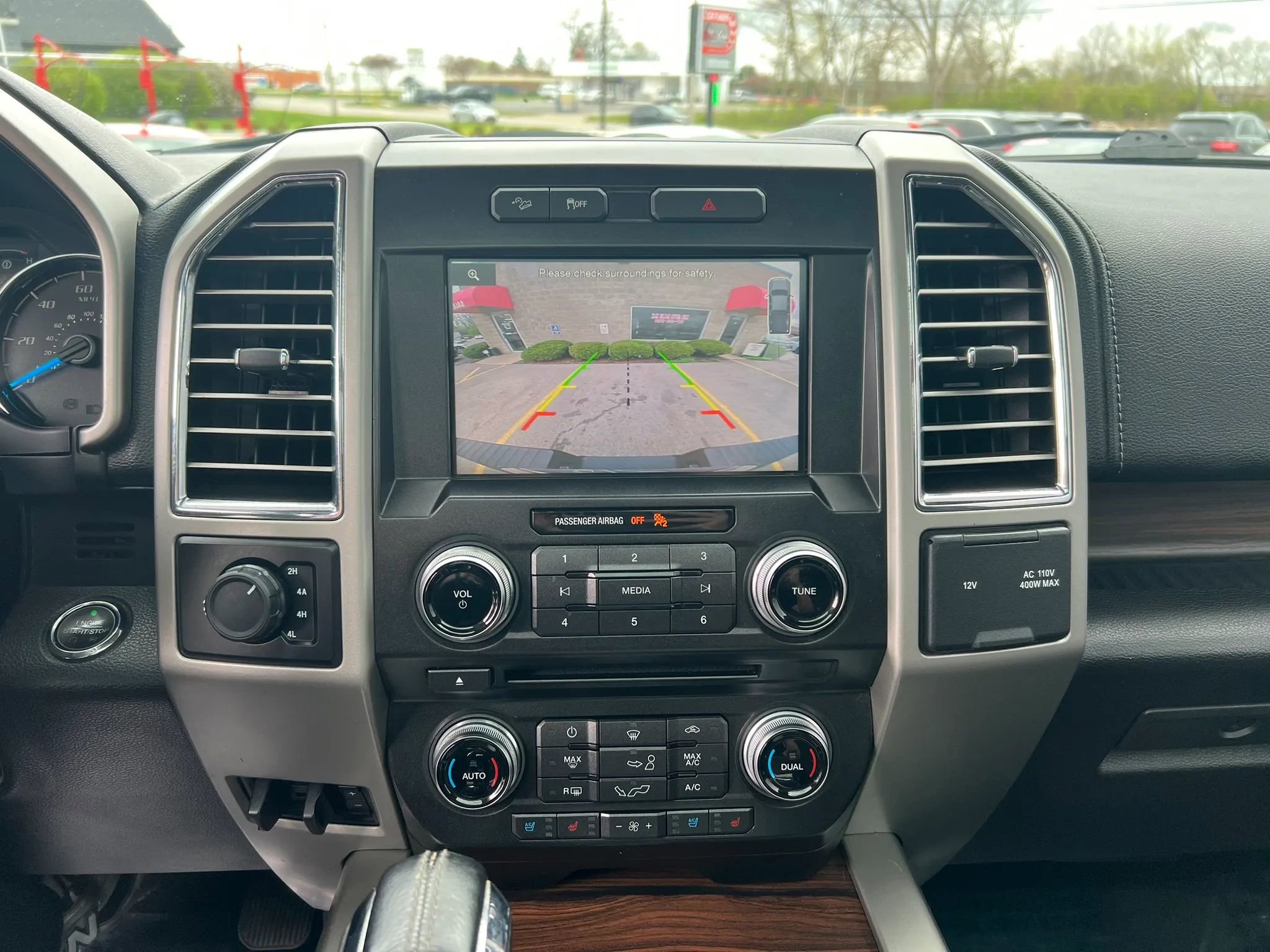 Used 2015 Ford F150 Lariat w/ Equipment Group 502A Luxury image 17