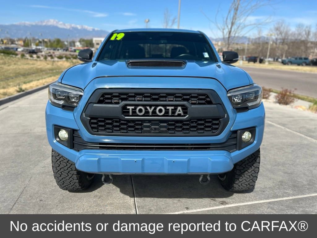 Used 2019 Toyota Tacoma TRD Sport w/ Technology Package image 2