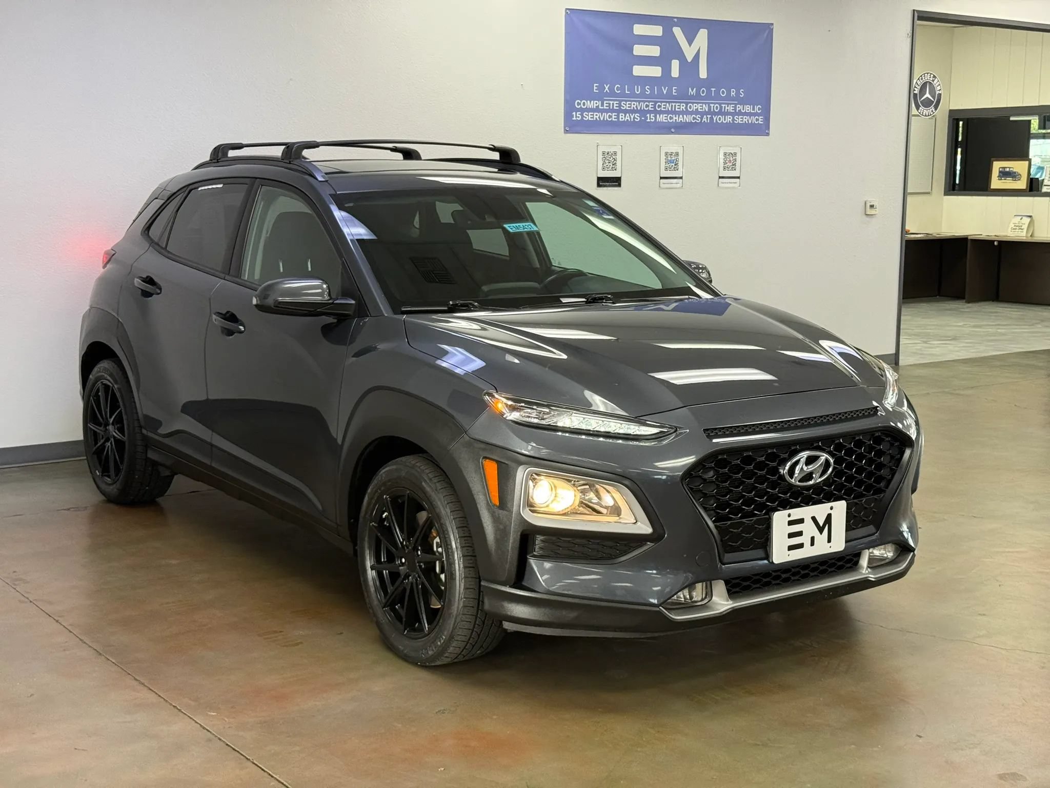 Used 2021 Hyundai Kona SEL Plus AWD/4WD image 2