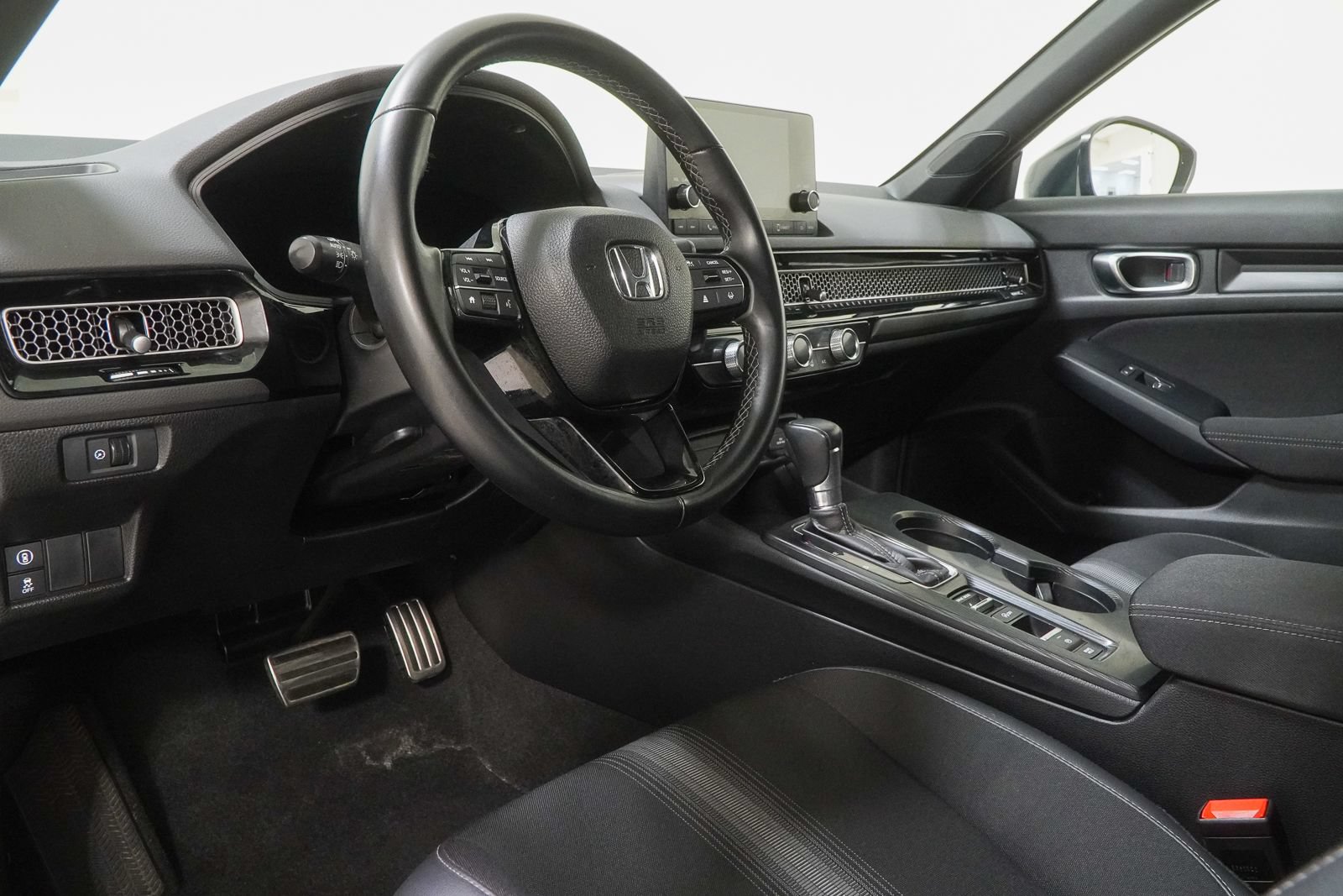 Certified 2024 Honda Civic Sport image 19