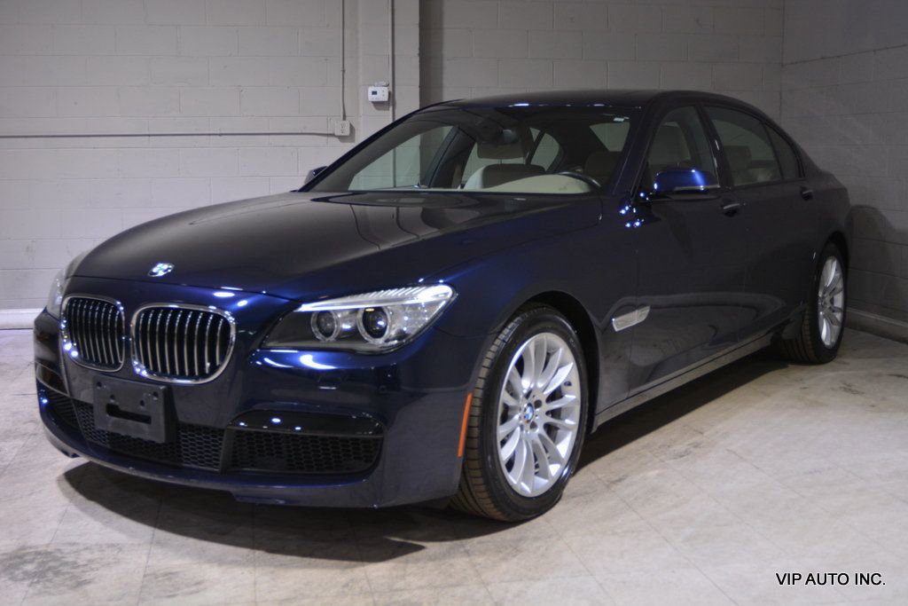Used 2014 BMW 750Li xDrive image 2