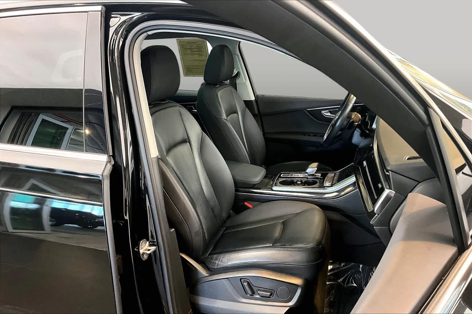 Used 2022 Audi Q7 3.0T Premium w/ Convenience Package AWD/4WD image 9
