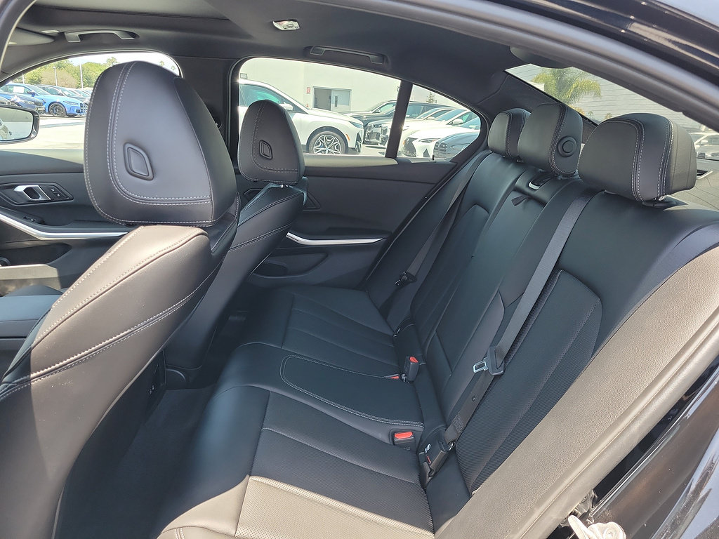 Used 2024 BMW 330i Sedan w/ Premium Package RWD image 13