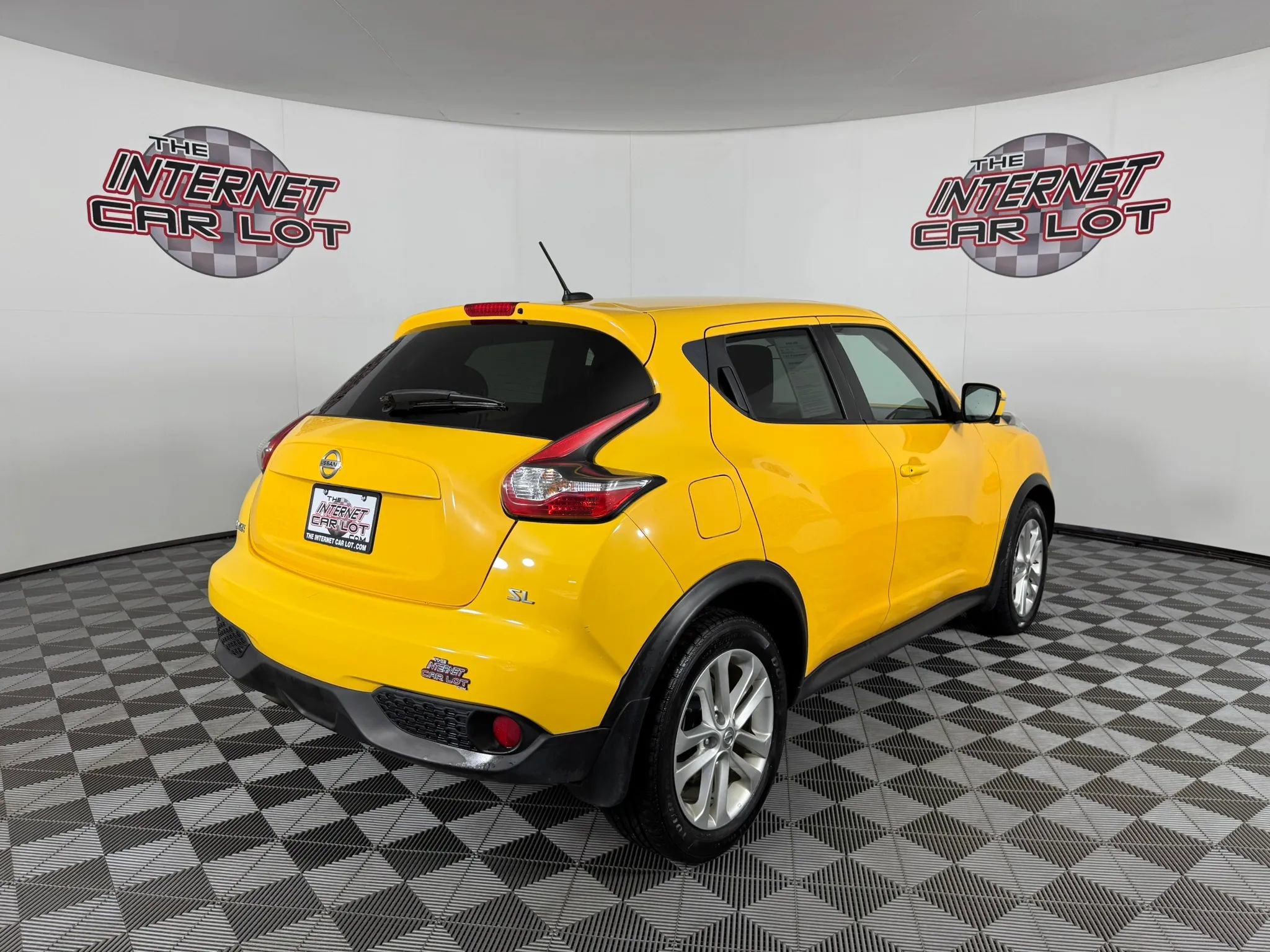 Used 2016 Nissan Juke SL FWD image 7