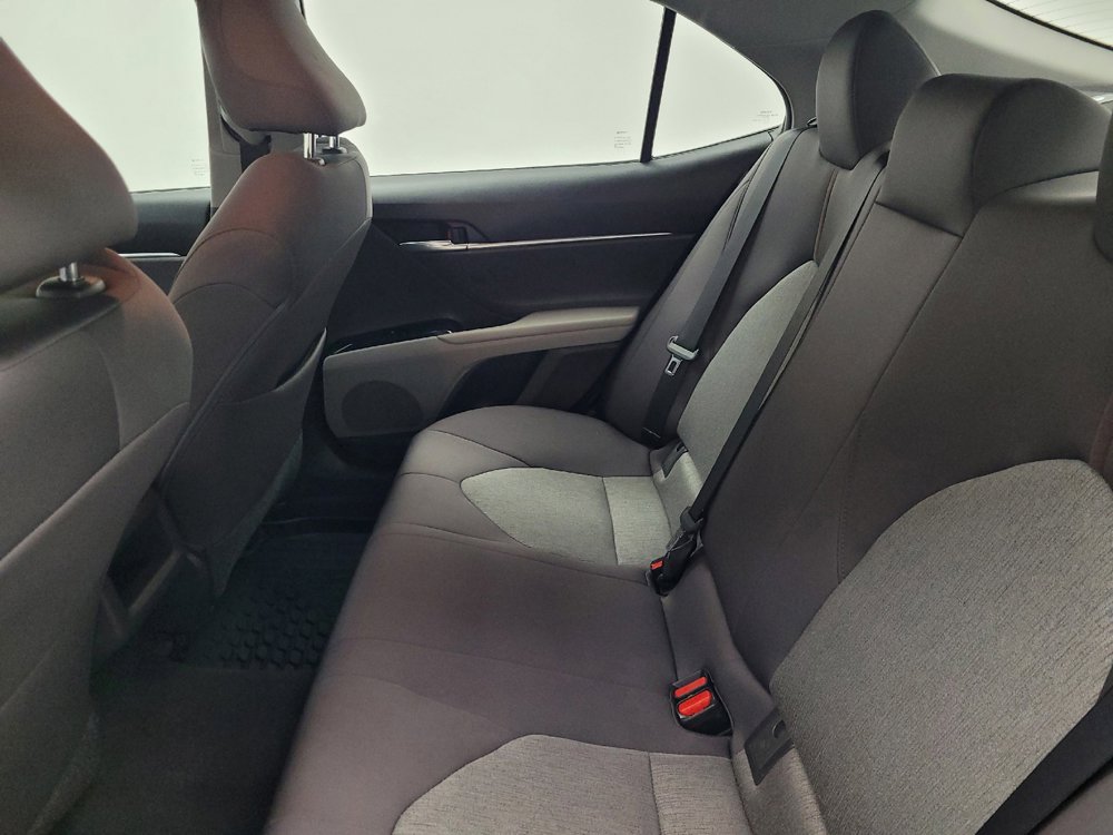Used 2018 Toyota Camry FWD image 18