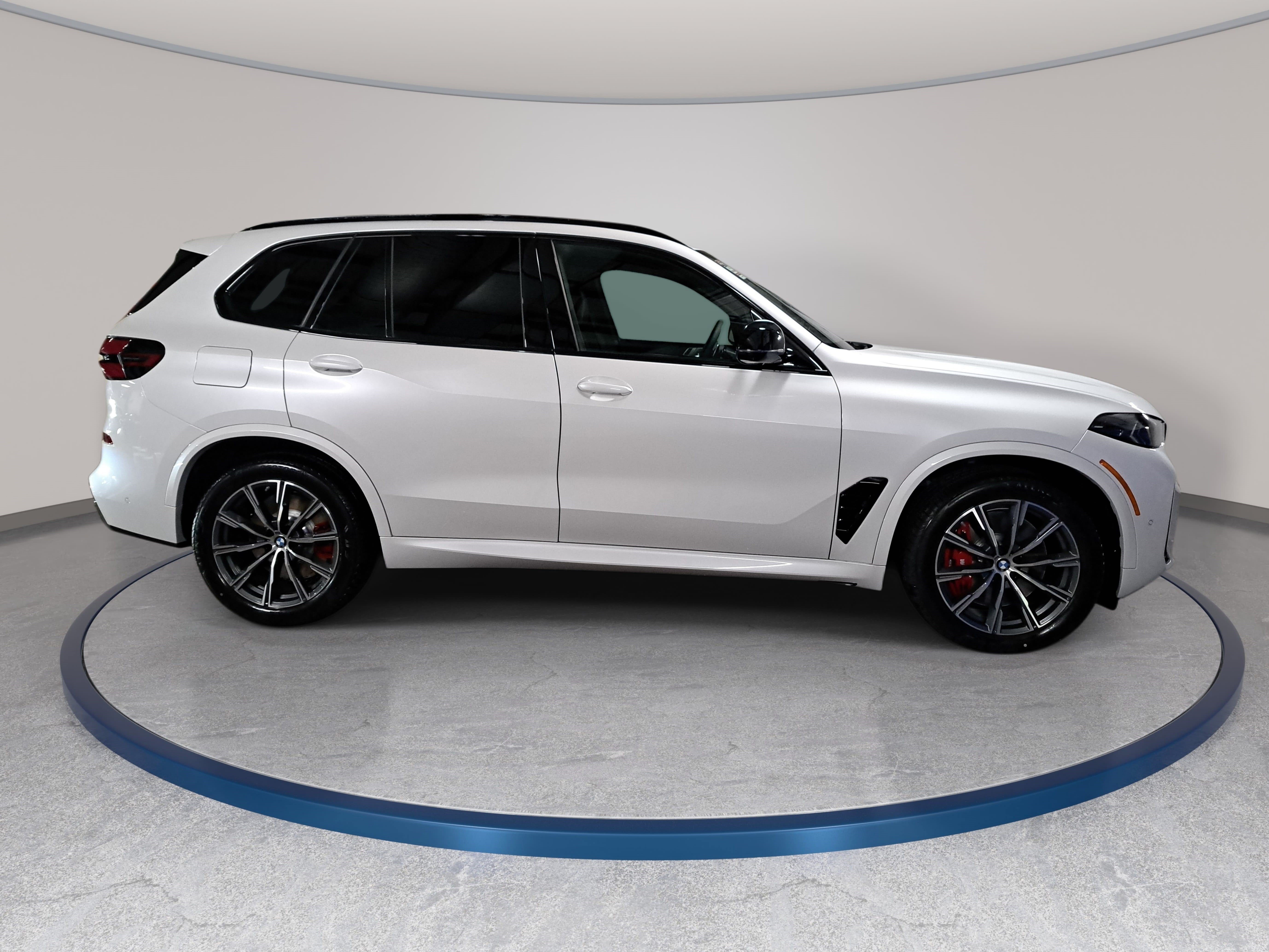 New 2026 BMW X5 M60i AWD/4WD image 4