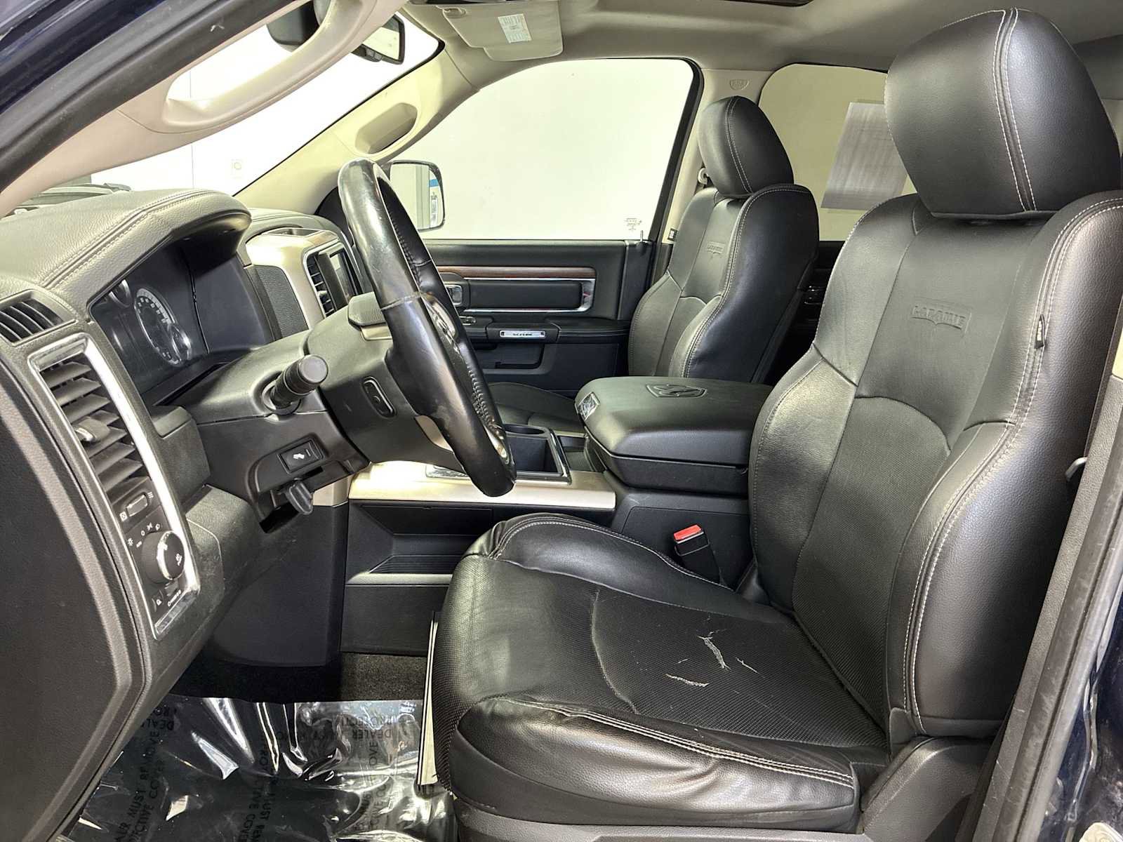 Used 2014 RAM 1500 Laramie w/ Convenience Group image 13