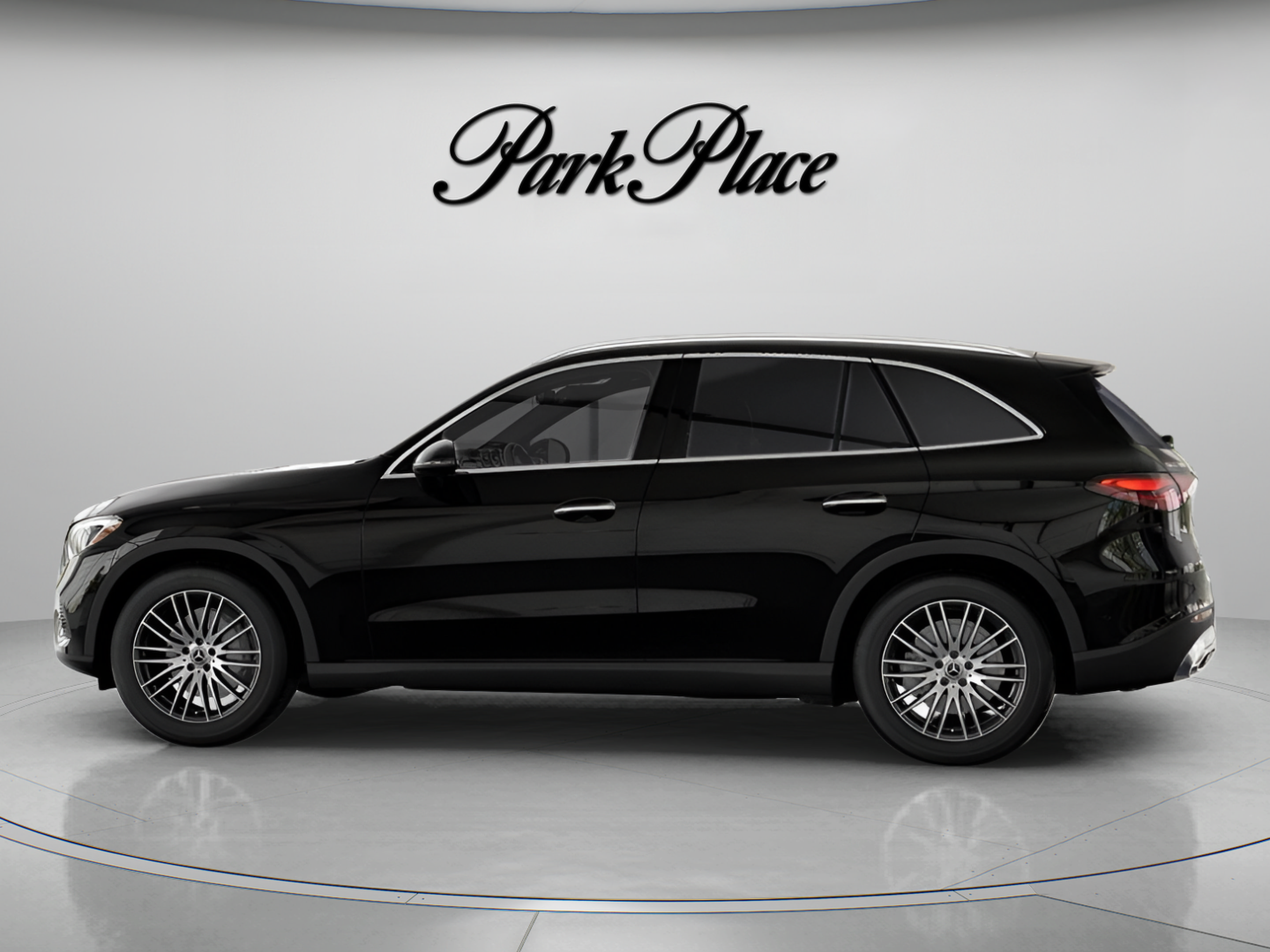 Used 2026 Mercedes-Benz GLC 300 image 8