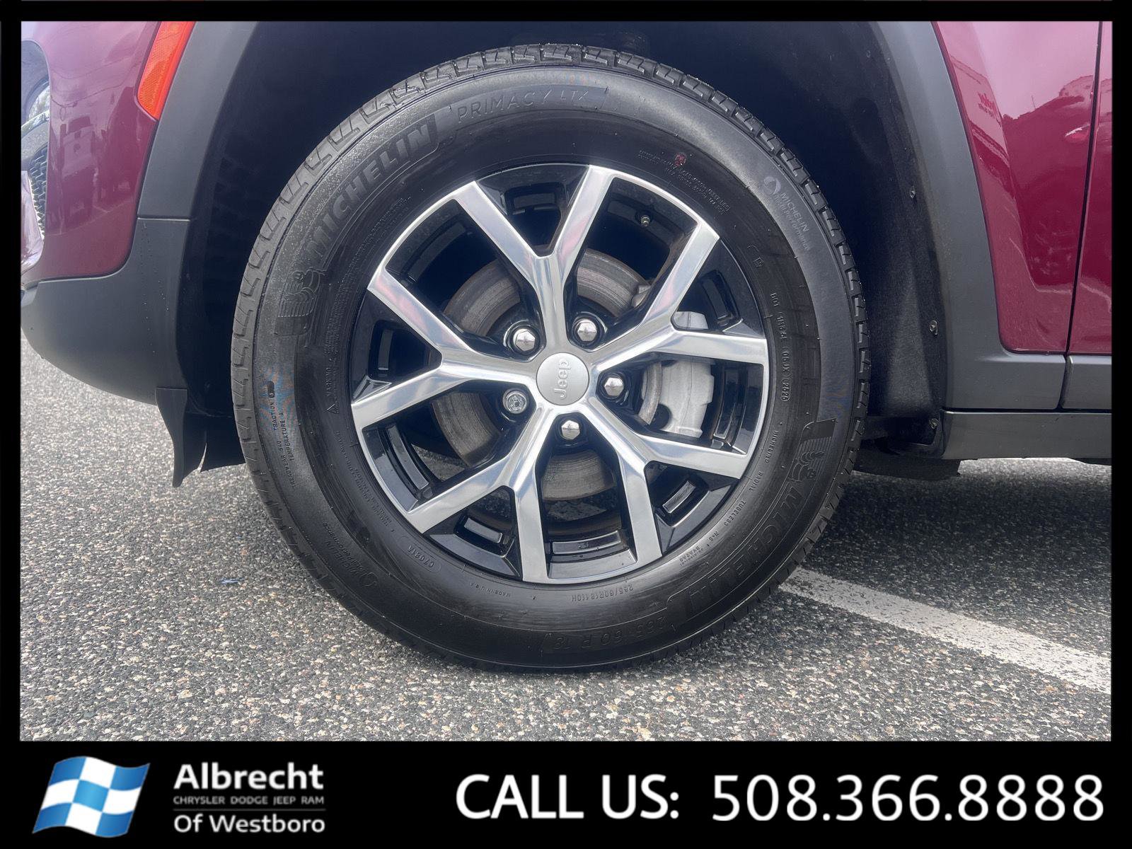 Used 2025 Jeep Grand Cherokee Limited AWD/4WD image 31
