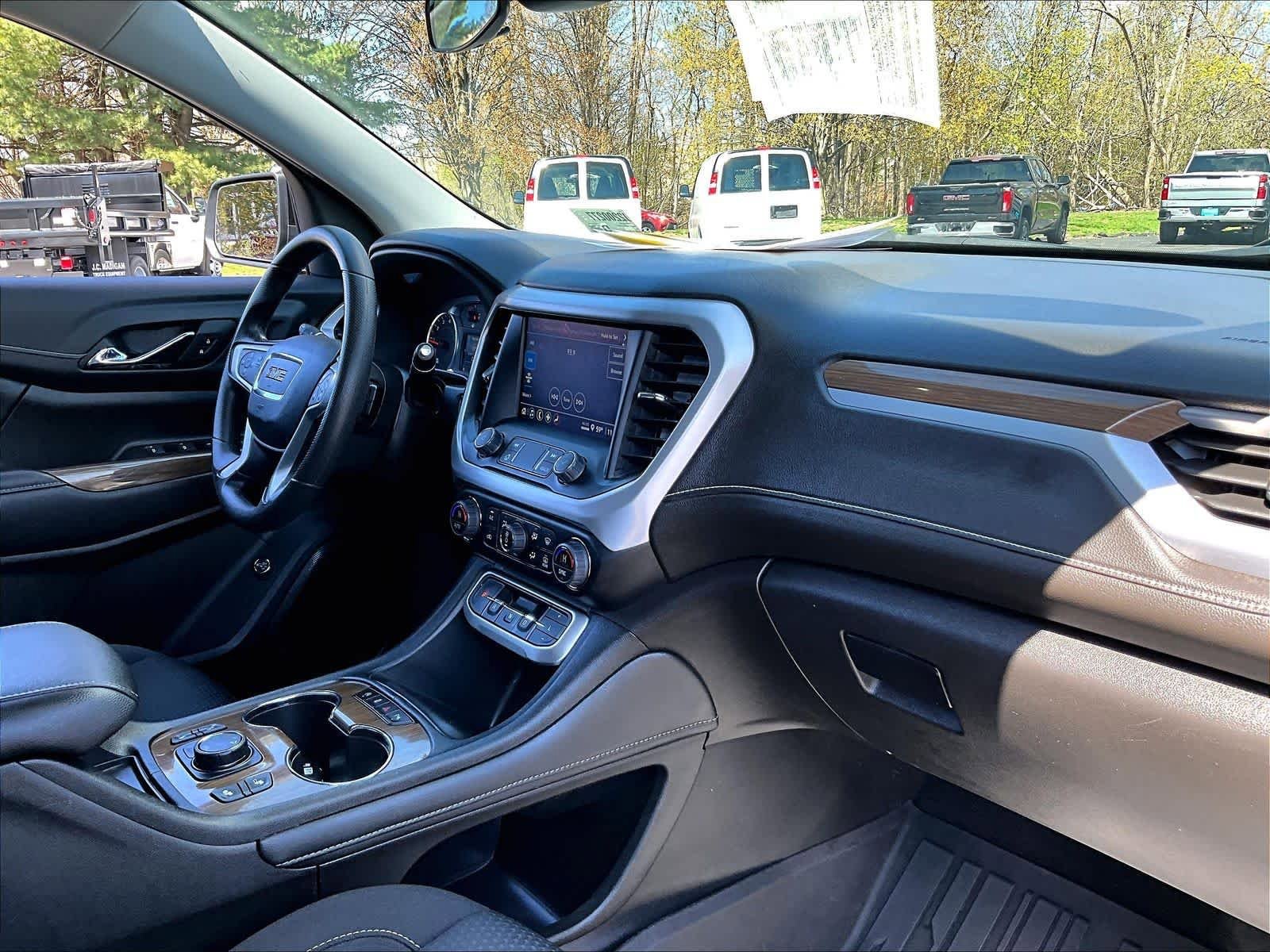 Used 2023 GMC Acadia SLE w/ Driver Convenience Package AWD/4WD image 22
