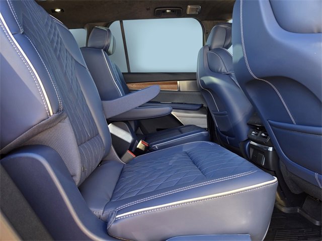 New 2026 Cadillac Vistiq Premium Luxury w/ LPO, Floor Liner Package image 15