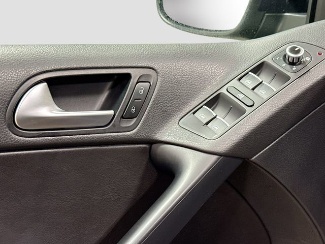 Used 2014 Volkswagen Tiguan SEL image 20