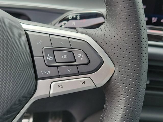 New 2026 Volkswagen Tiguan SE R-Line AWD/4WD image 11