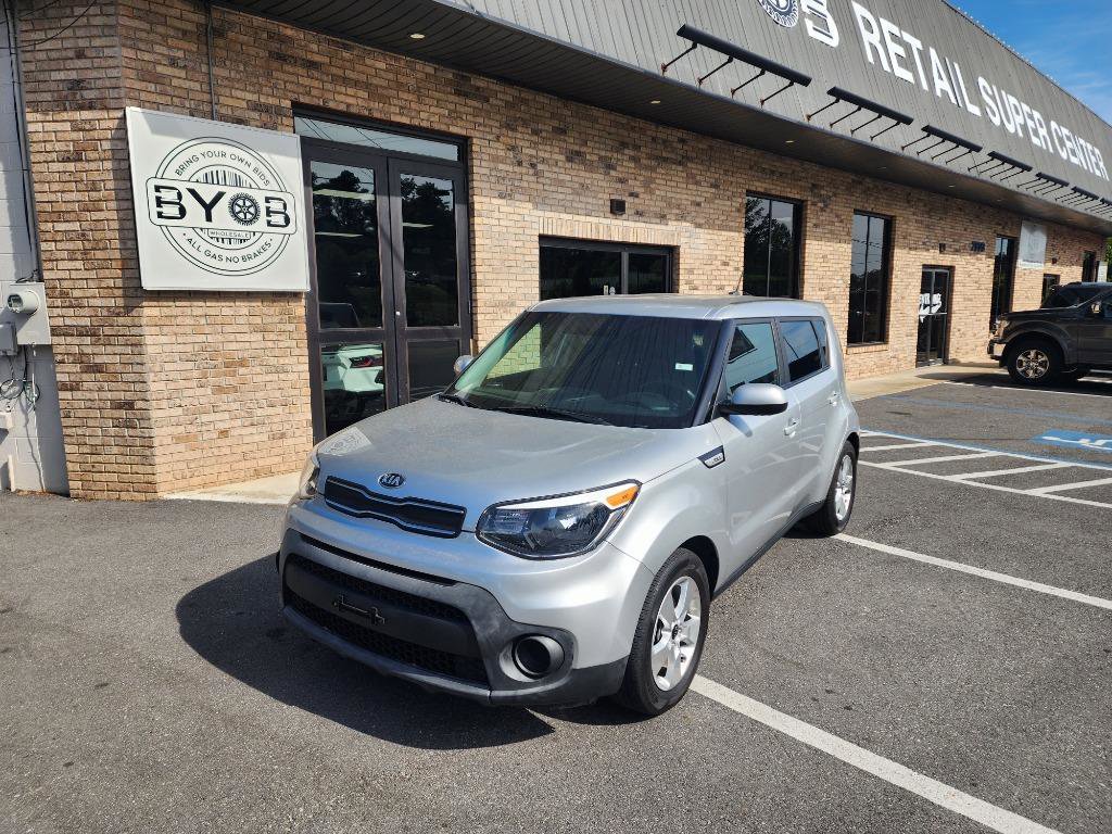 Used 2019 Kia Soul FWD image 1