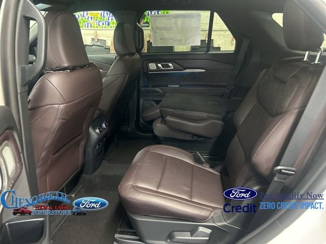 New 2025 Ford Explorer Platinum w/ Ultimate Package image 18