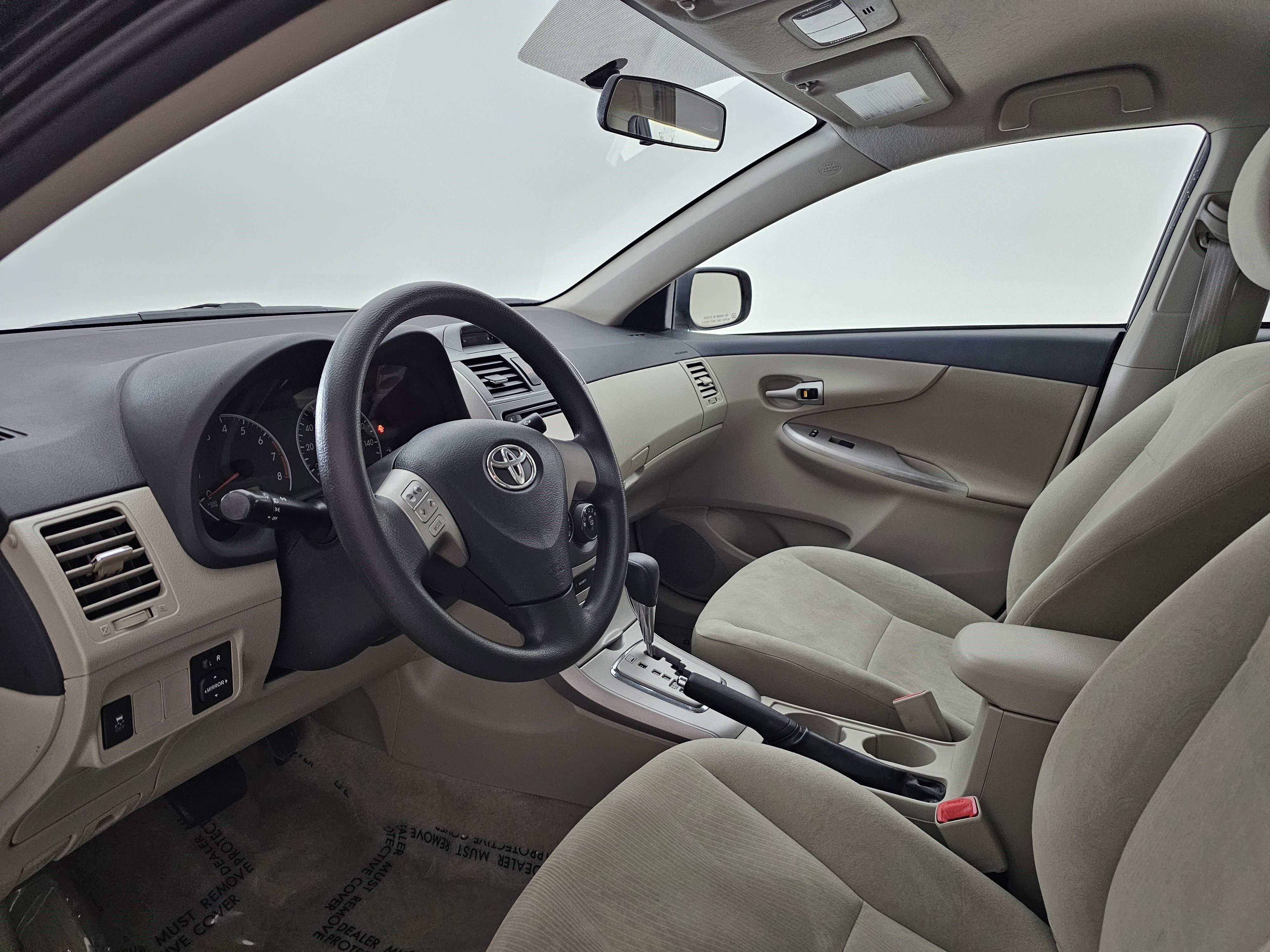 Used 2013 Toyota Corolla LE image 6