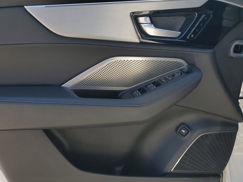 Certified 2023 Acura MDX FWD image 21