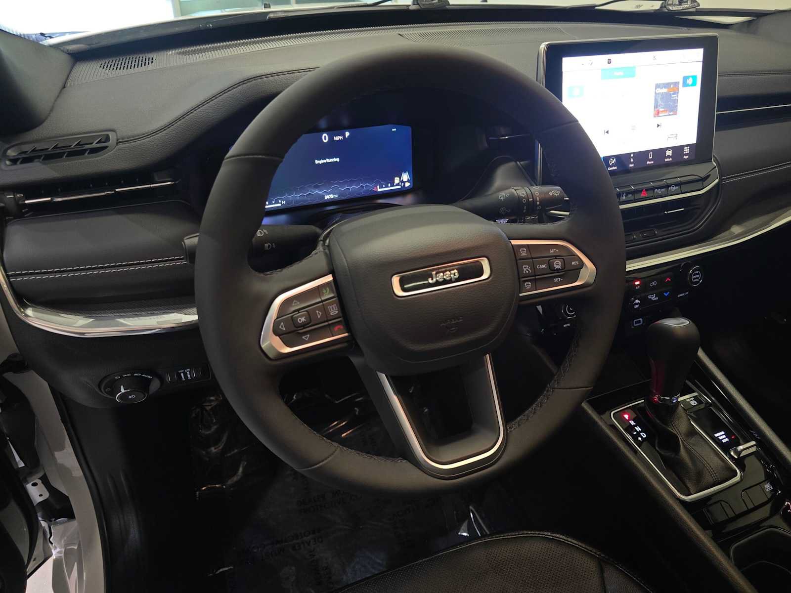 Used 2024 Jeep Compass Limited w/ Driver Assist Group I AWD/4WD image 2