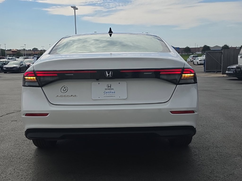 Certified 2025 Honda Accord SE image 6