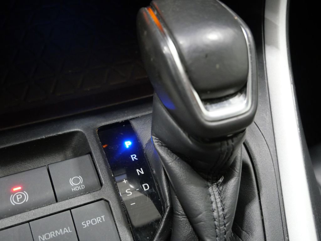 Used 2021 Toyota RAV4 Limited AWD/4WD image 24