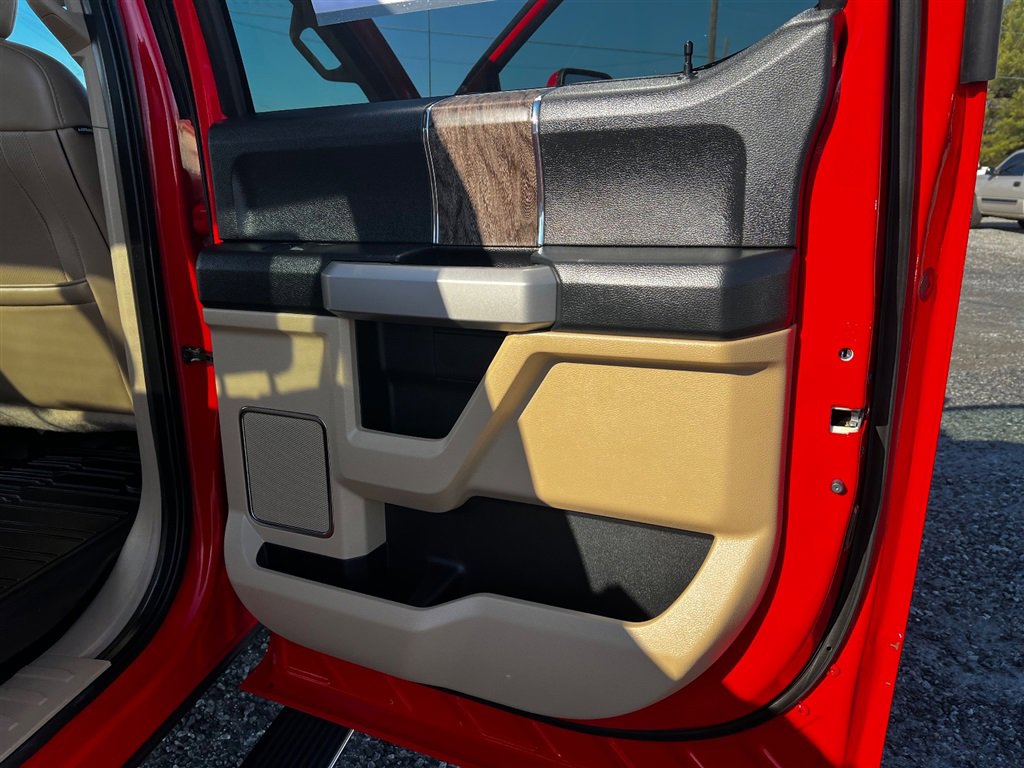 Used 2019 Ford F350 Lariat w/ Lariat Ultimate Package image 30