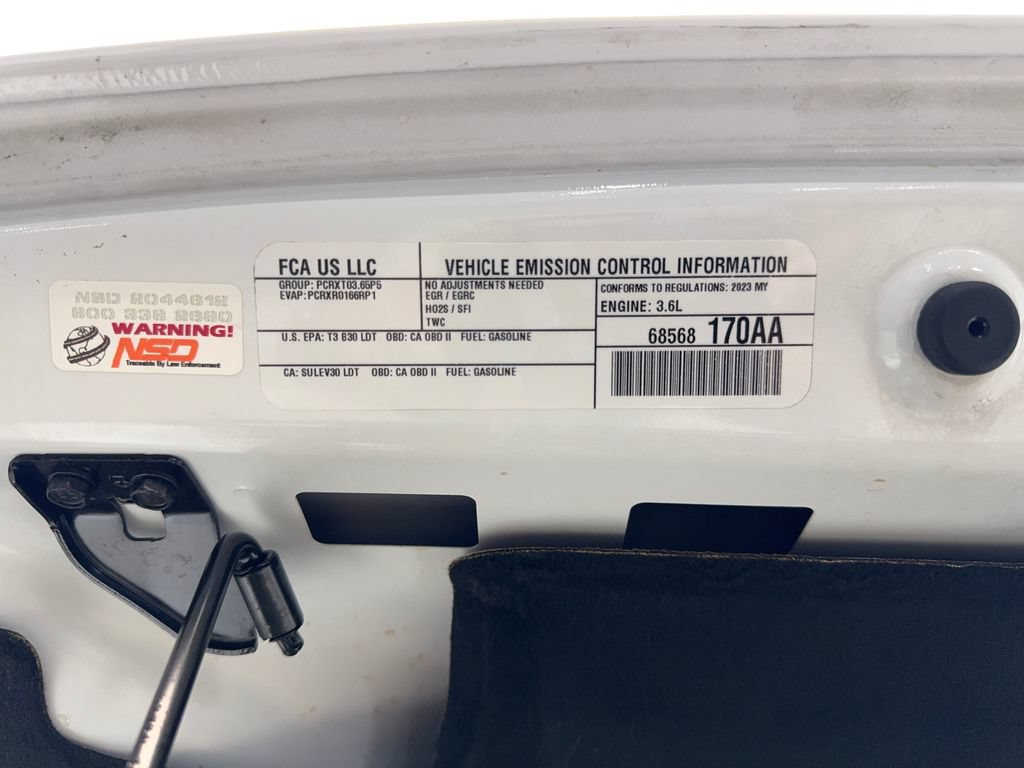 Used 2023 Jeep Gladiator Mojave w/ LED Lighting Group AWD/4WD image 77