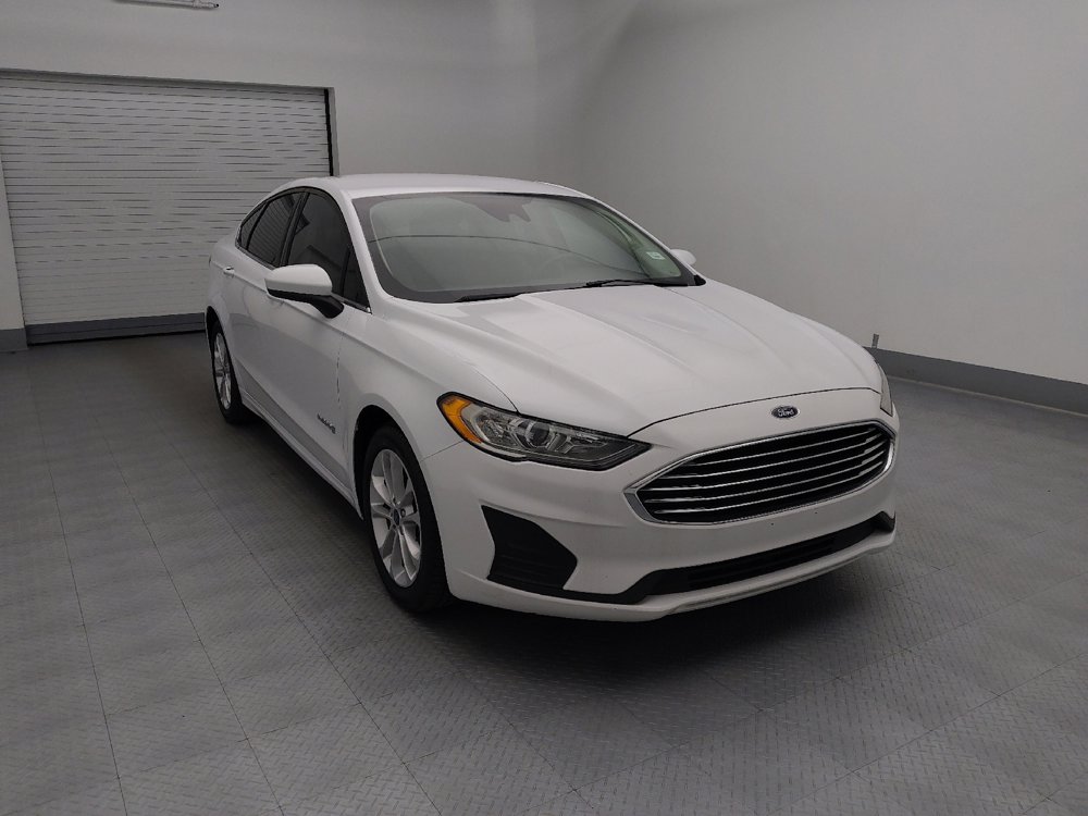 Used 2019 Ford Fusion SE FWD image 13