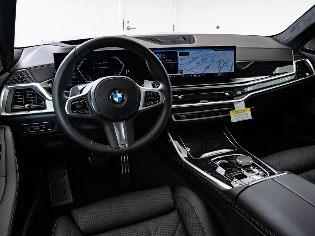 New 2027 BMW X7 xDrive40i w/ M Sport Package AWD/4WD image 4
