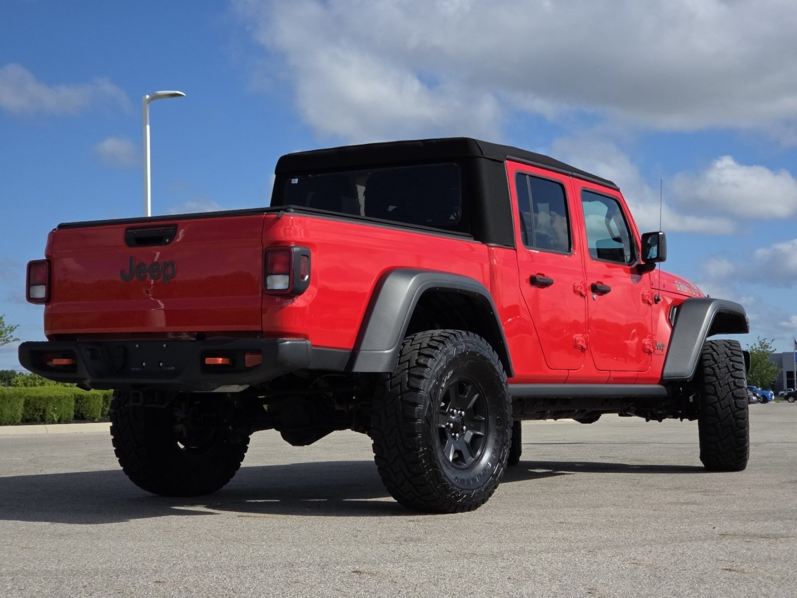 Used 2023 Jeep Gladiator Mojave w/ Cold Weather Group AWD/4WD image 20