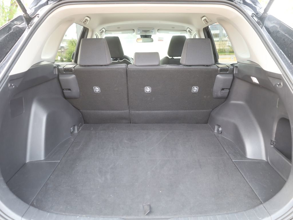 Used 2024 Toyota RAV4 LE image 23