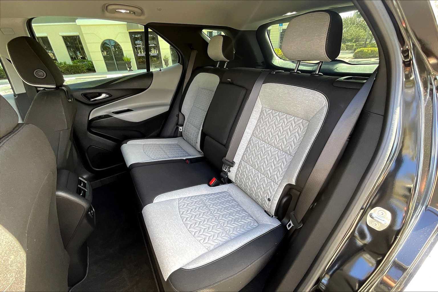Used 2023 Chevrolet Equinox LS FWD image 25