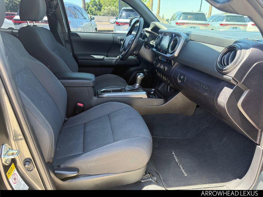 Used 2016 Toyota Tacoma TRD Sport RWD image 29