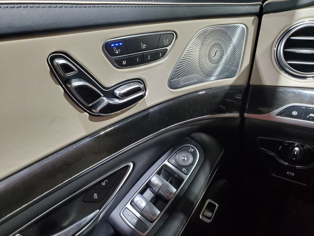 Used 2017 Mercedes-Benz S 550 4MATIC Sedan image 46