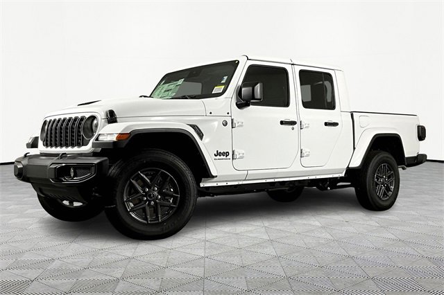 New 2025 Jeep Gladiator Sport