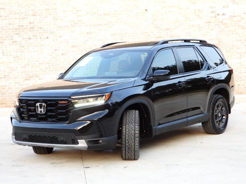 Used 2025 Honda Pilot TrailSport image 16