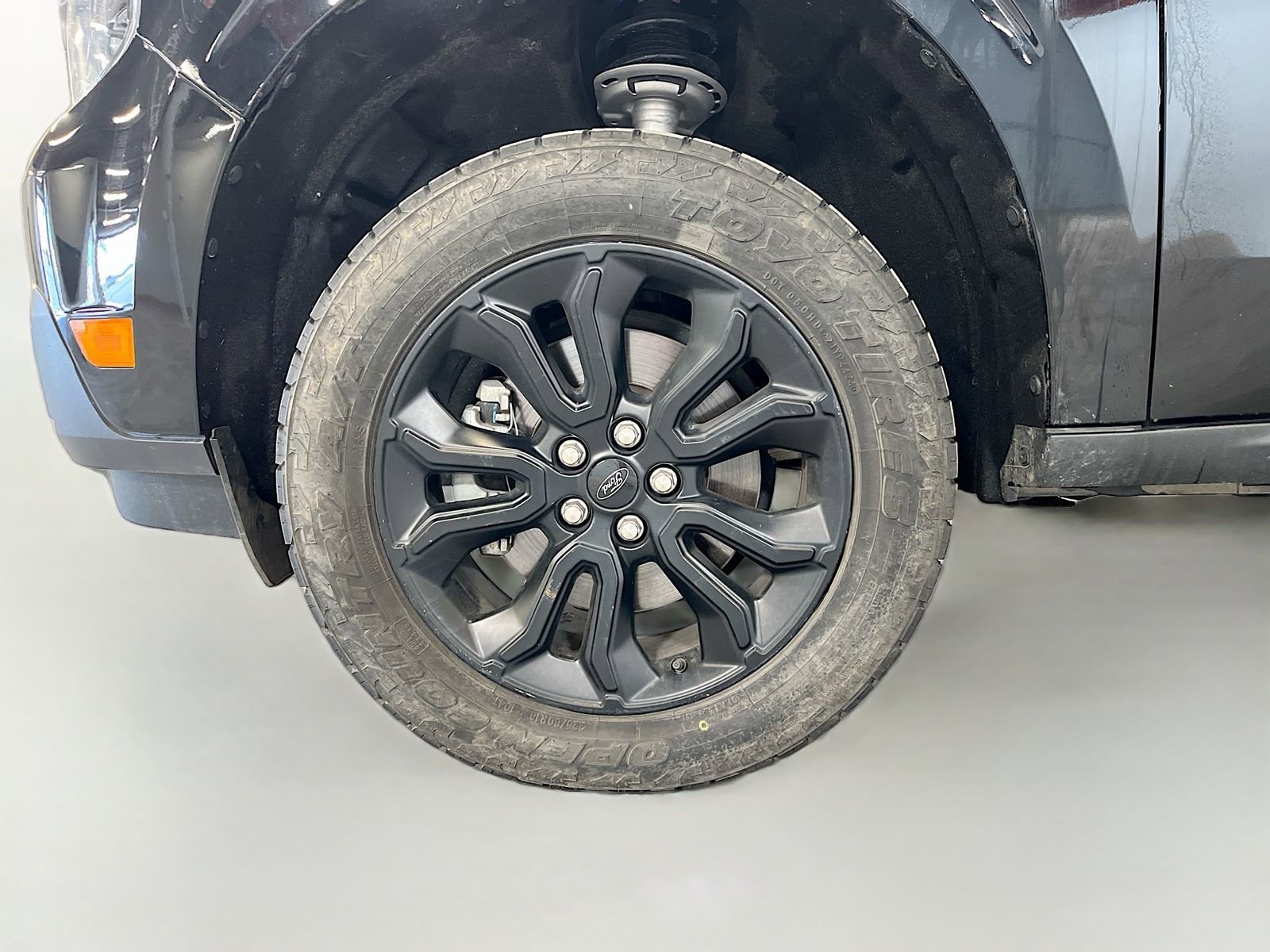 Used 2024 Ford Maverick Lariat w/ Black Appearance Package AWD/4WD image 33