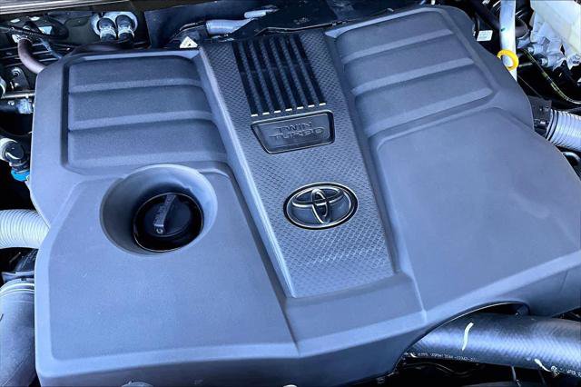 Certified 2025 Toyota Tundra SR5 w/ SR5 Convenience Package AWD/4WD image 31