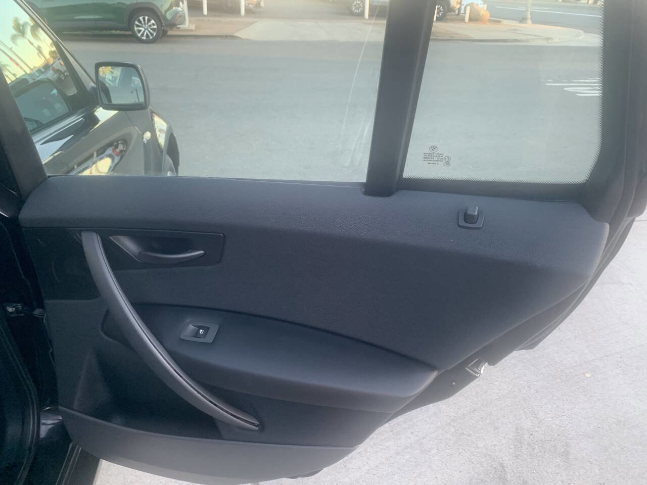 Used 2004 BMW X3 2.5i image 10