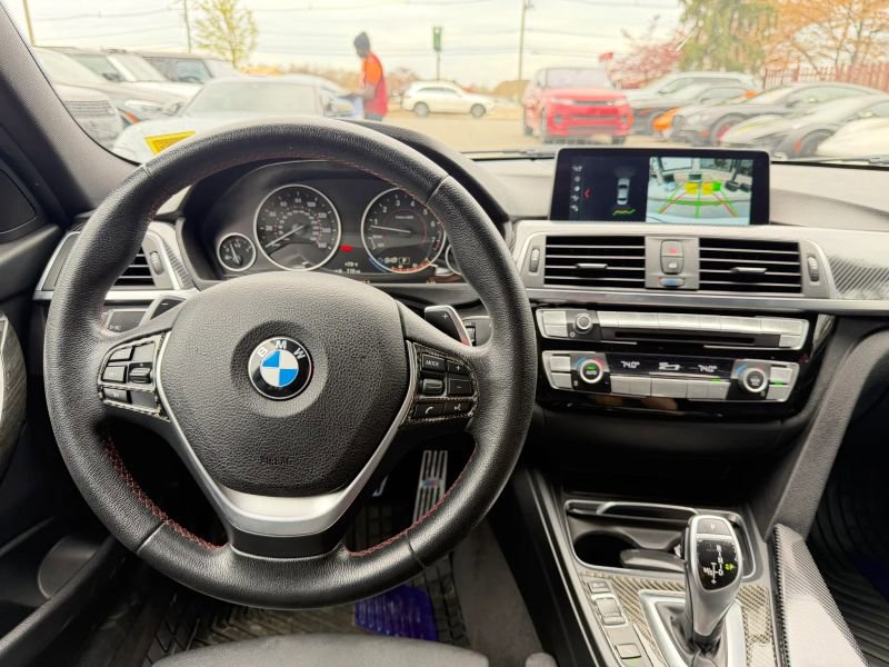 Used 2017 BMW 330i xDrive Sedan AWD/4WD image 19