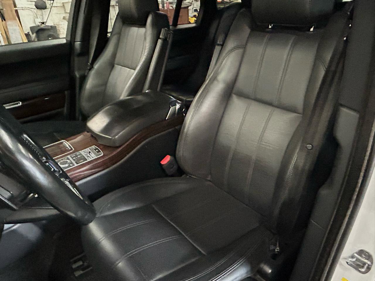 Used 2014 Land Rover Range Rover HSE AWD/4WD image 11