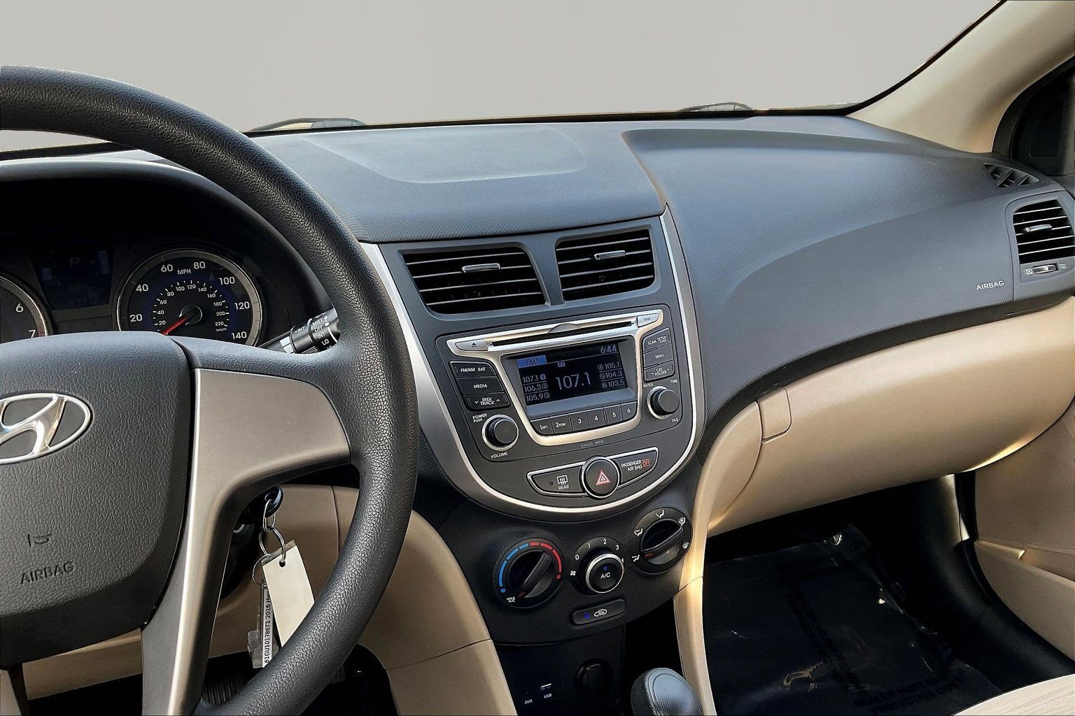 Used 2016 Hyundai Accent SE FWD image 9