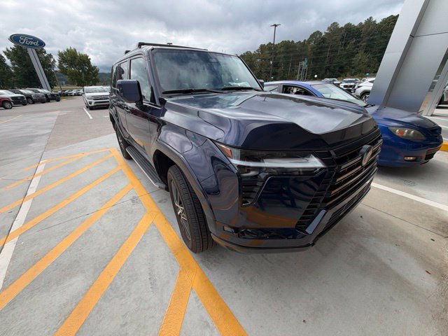 Used 2025 Lexus GX 550 w/ Accessory Package (2T) AWD/4WD image 5