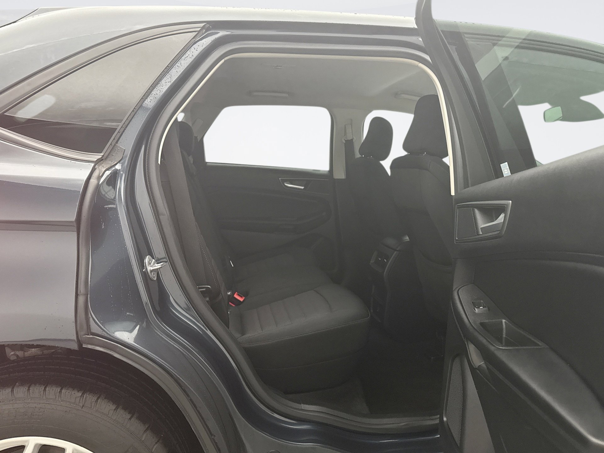 Used 2022 Ford Edge SE AWD/4WD image 17